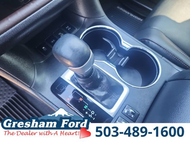 Used 2019 Toyota Highlander XLE AWD/4WD image 31