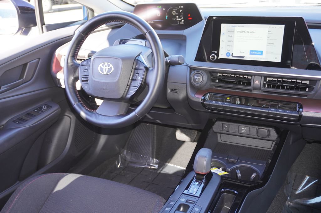 Used 2023 Toyota Prius Prime SE image 7