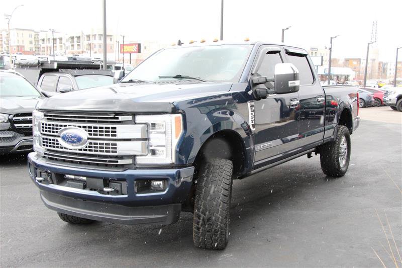 Used 2019 Ford F350 Platinum w/ Platinum Ultimate Package image 3