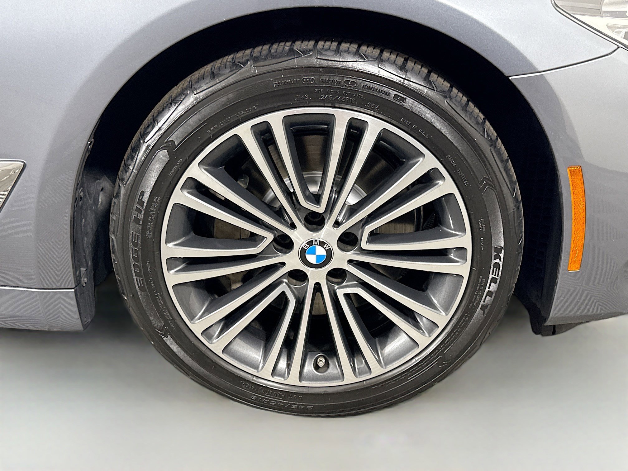 Used 2019 BMW 530i RWD image 32