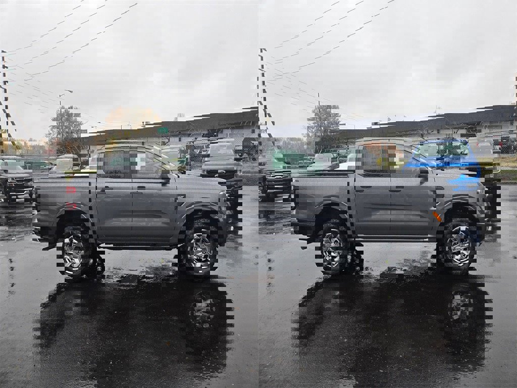 New 2025 Ford Ranger XLT w/ Equipment Group 301A High image 4