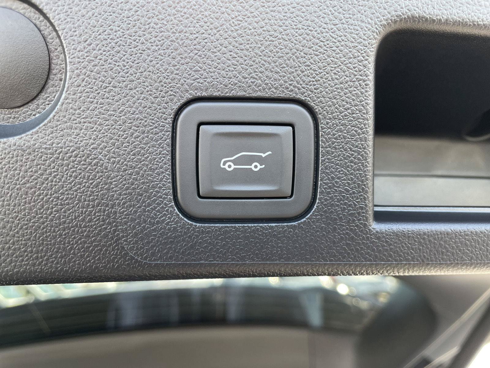 Used 2026 Chevrolet Equinox LT w/ Convenience Package II AWD/4WD image 32
