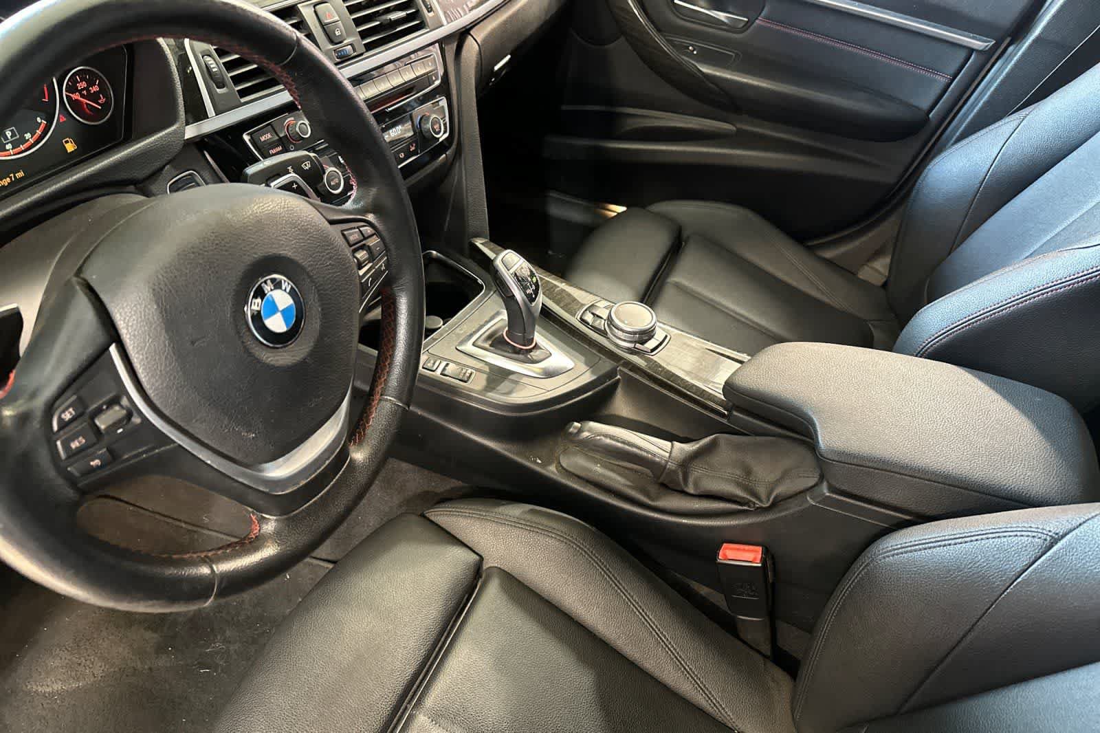 Used 2017 BMW 330i Sedan RWD image 13