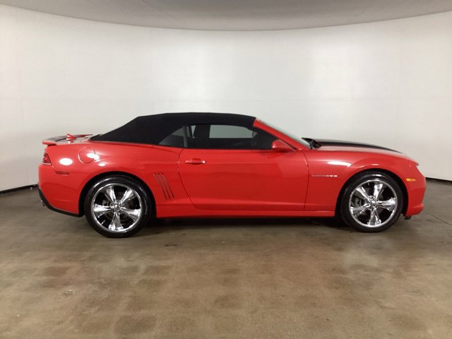 Used 2015 Chevrolet Camaro LT w/ RS Package RWD image 4
