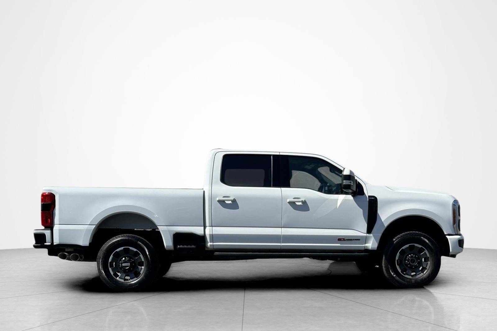Used 2023 Ford F250 Lariat w/ Lariat Ultimate Package AWD/4WD image 6