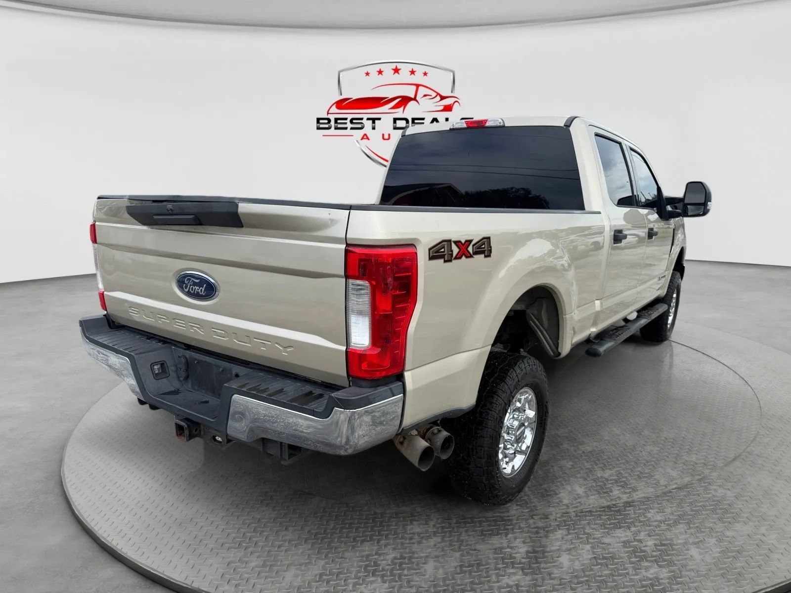 Used 2017 Ford F250 XLT AWD/4WD image 5