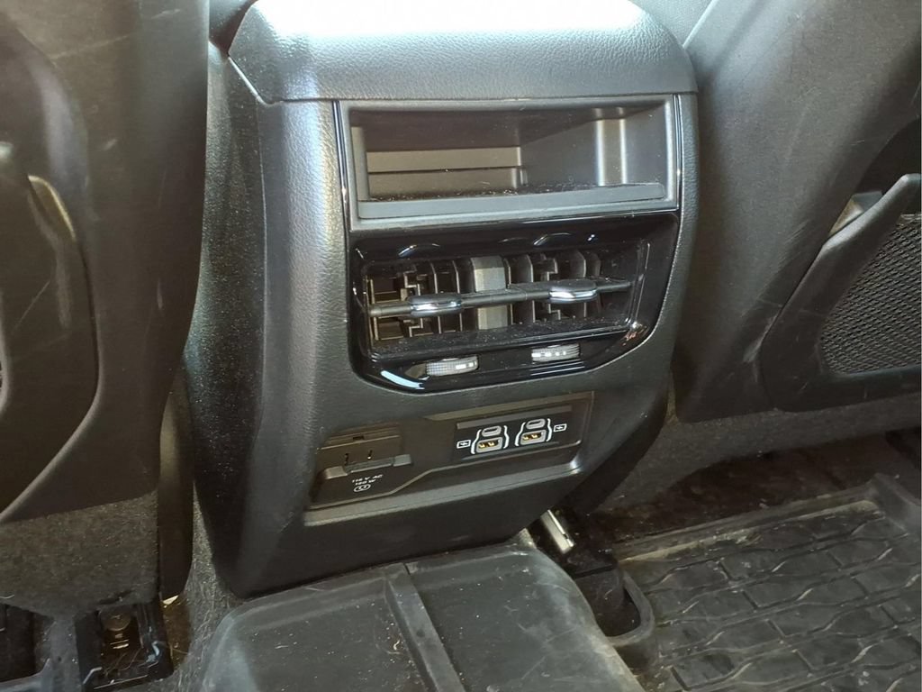 Used 2024 Jeep Grand Cherokee Laredo X w/ Luxury Tech Group I AWD/4WD image 20