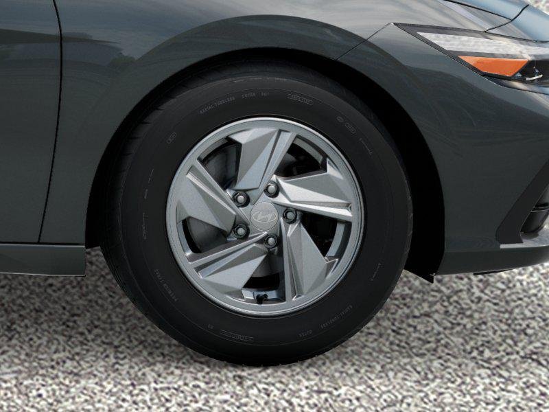 New 2026 Hyundai Elantra SE FWD image 8
