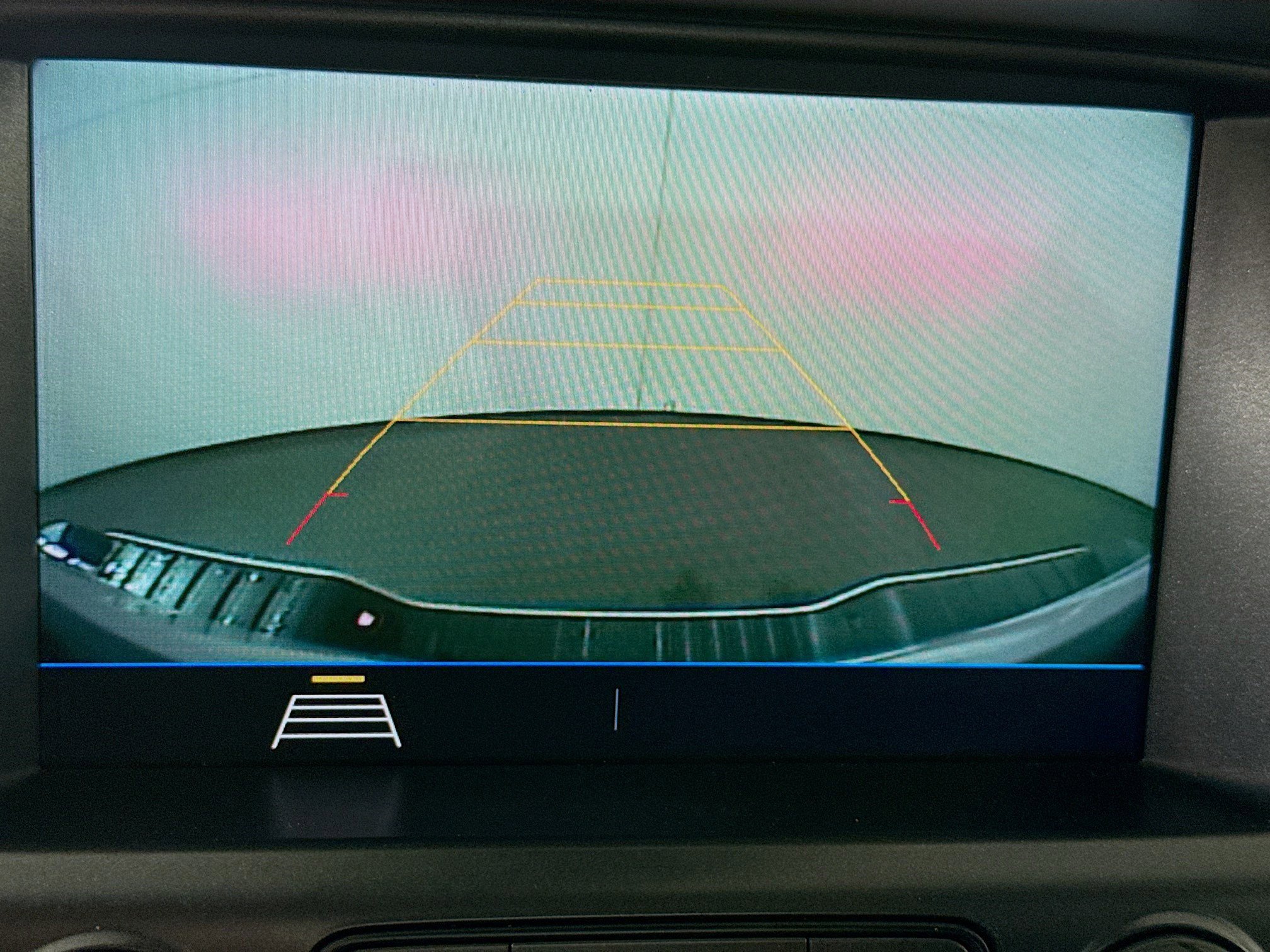 Used 2022 Chevrolet Colorado LT w/ Fleet Safety Package image 19