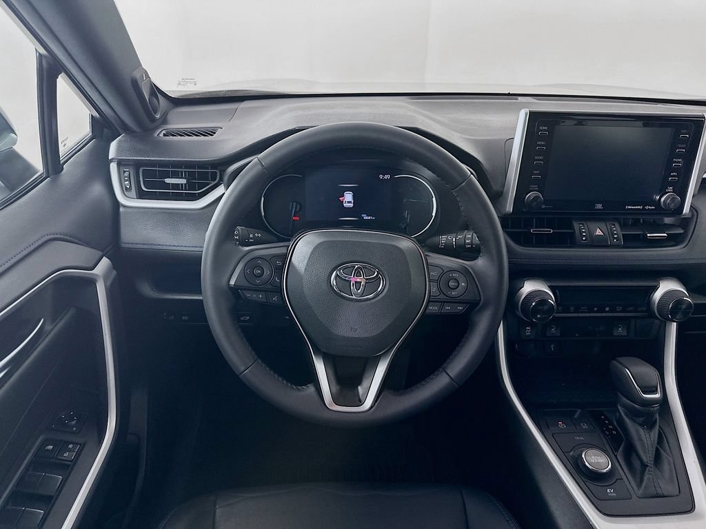 Used 2021 Toyota RAV4 XSE AWD/4WD image 31