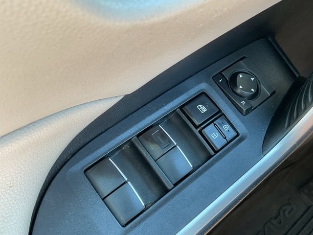 Used 2021 Toyota RAV4 XLE Premium FWD image 39