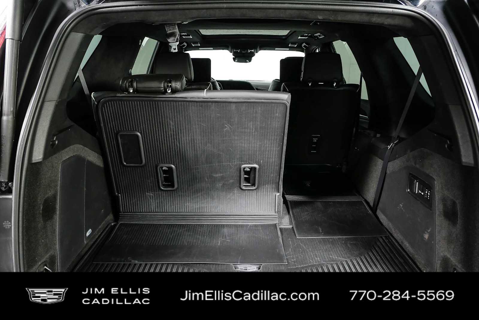 Used 2024 Cadillac Escalade Sport Platinum w/ LPO, ONYX Package AWD/4WD image 35