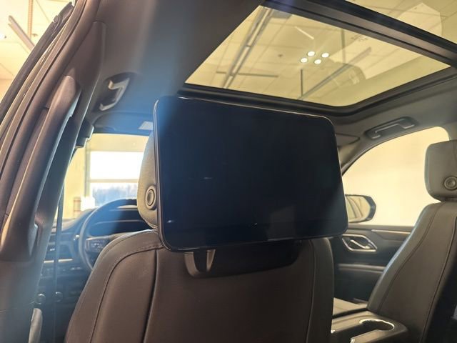 Certified 2024 Chevrolet Tahoe High Country w/ Advanced Technology Package image 21