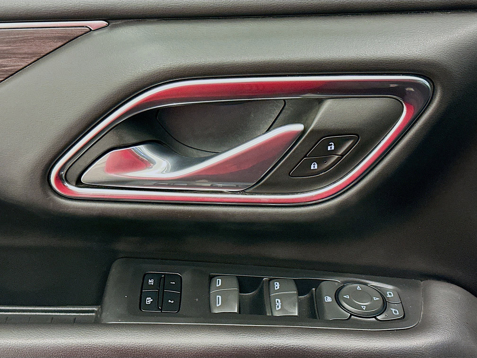 Used 2024 Chevrolet Tahoe LT image 15