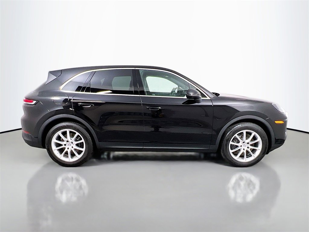 Used 2024 Porsche Cayenne image 8