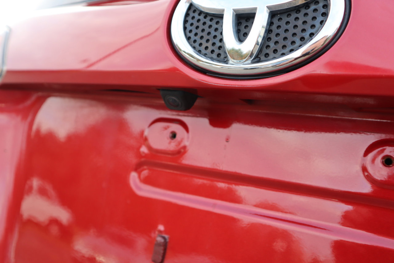 Used 2016 Toyota RAV4 LE image 6