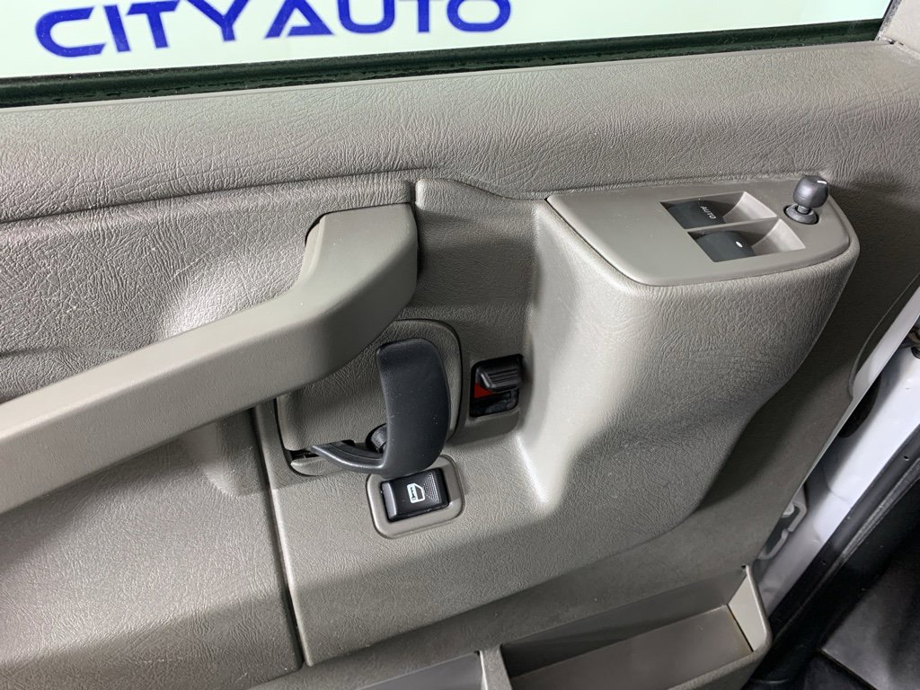 Used 2023 Chevrolet Express 3500 LS image 15