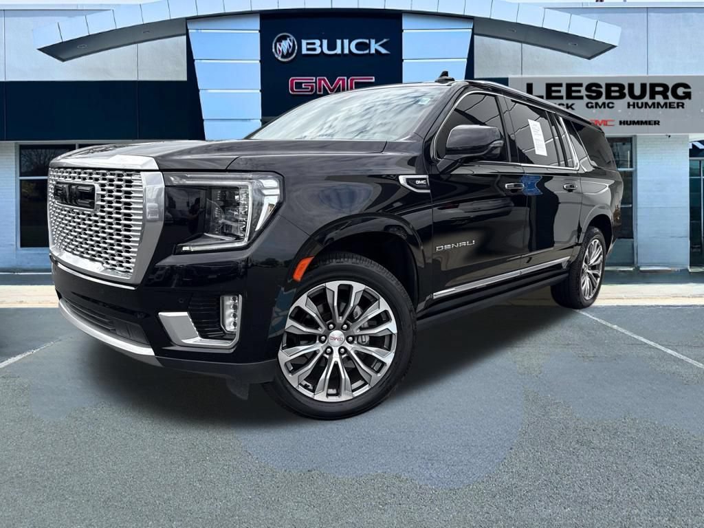 Used 2021 GMC Yukon XL Denali w/ Denali Premium Package AWD/4WD image 3