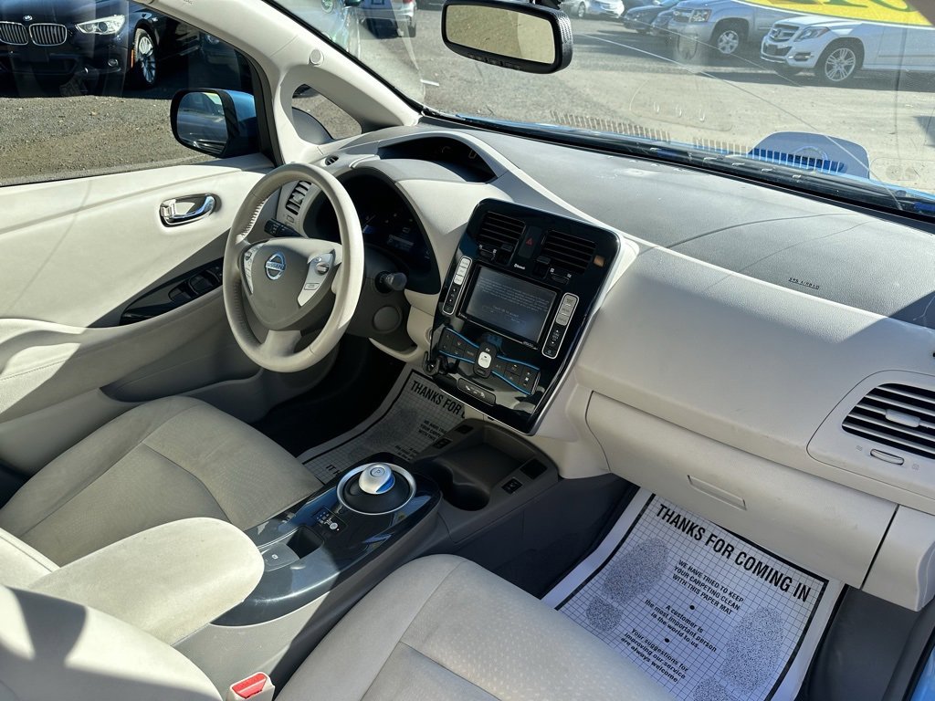 Used 2012 Nissan Leaf SL image 22