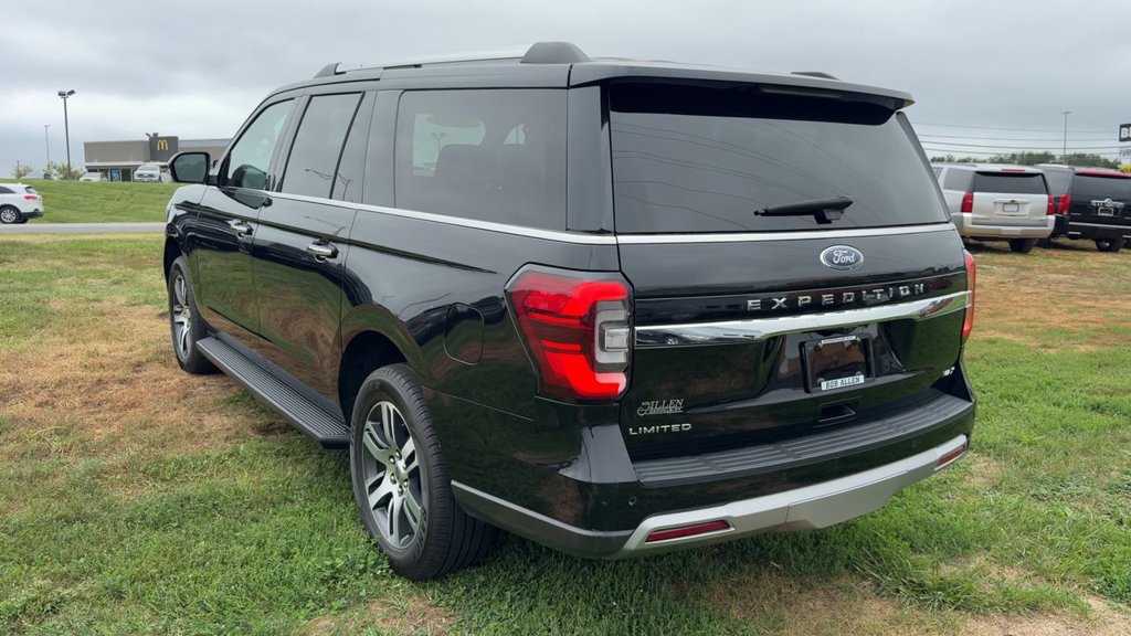 Used 2024 Ford Expedition Max Limited AWD/4WD image 5