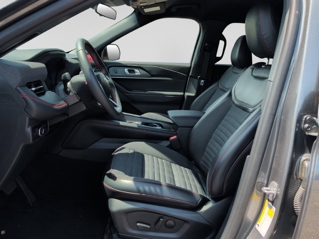 Used 2026 Ford Explorer ST-Line AWD/4WD image 16