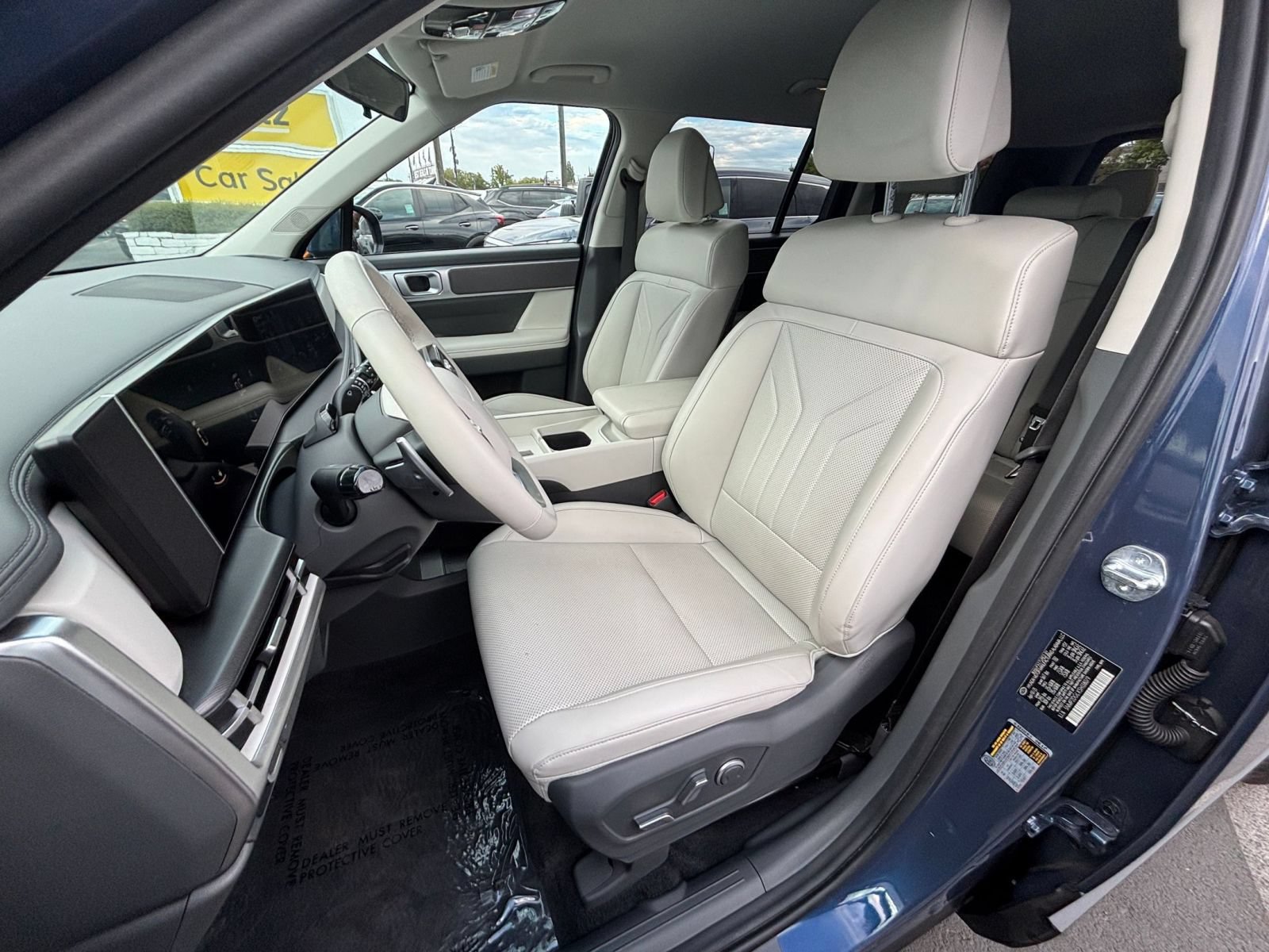 Used 2025 Hyundai Santa Fe SEL AWD/4WD image 35
