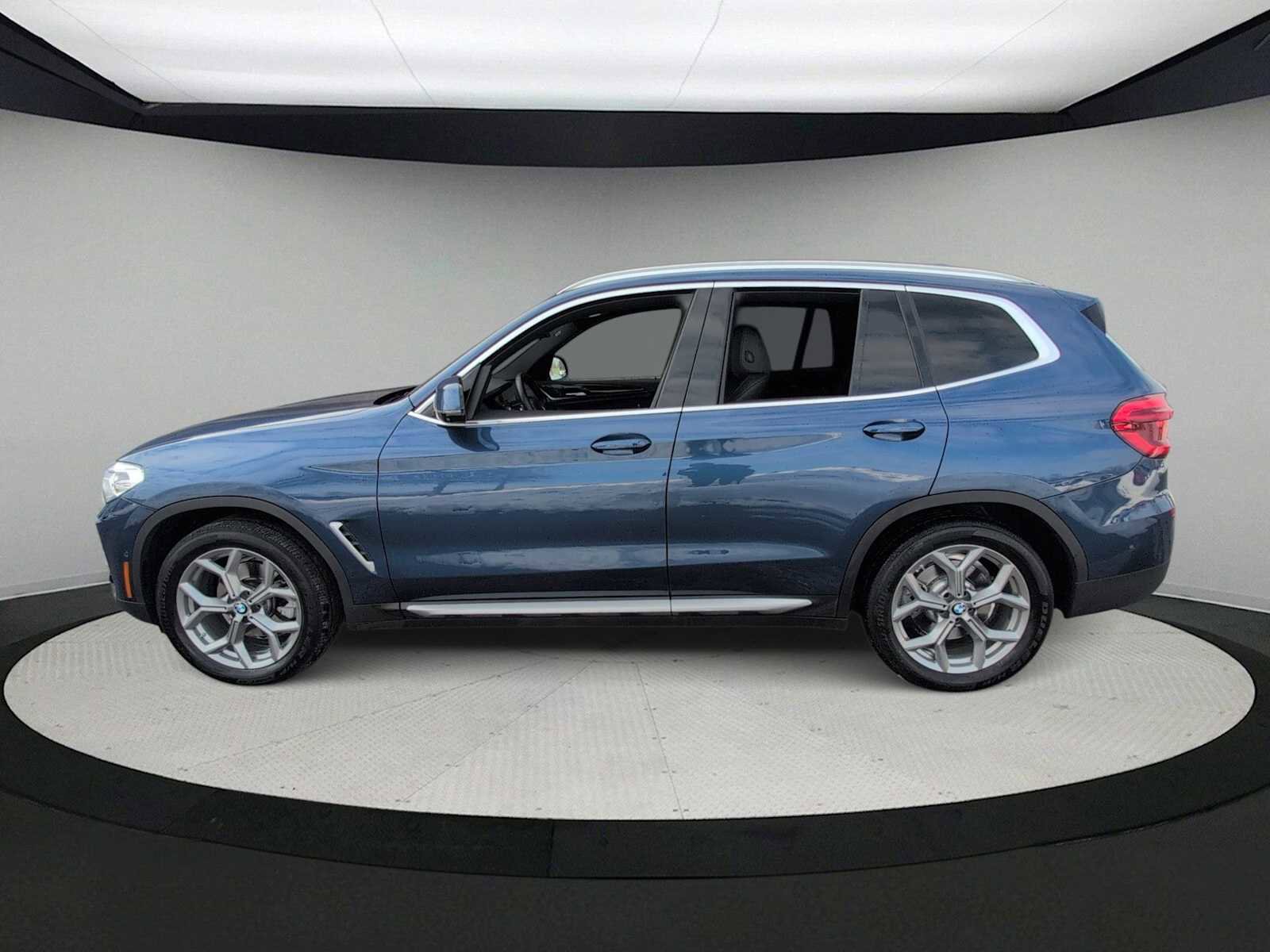Used 2021 BMW X3 xDrive30i w/ Premium Package image 5