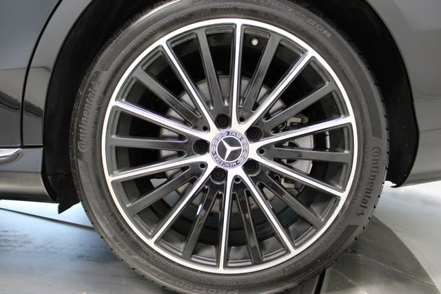 Used 2020 Mercedes-Benz C 300 Sedan image 32