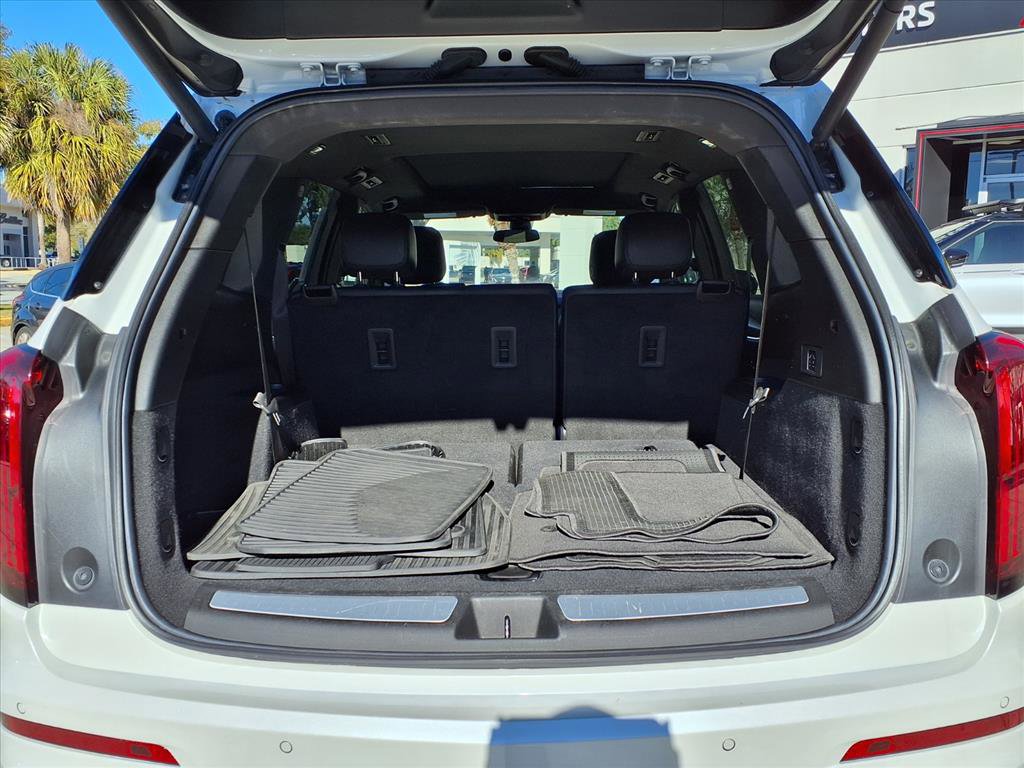 Certified 2022 Cadillac XT6 Luxury image 16