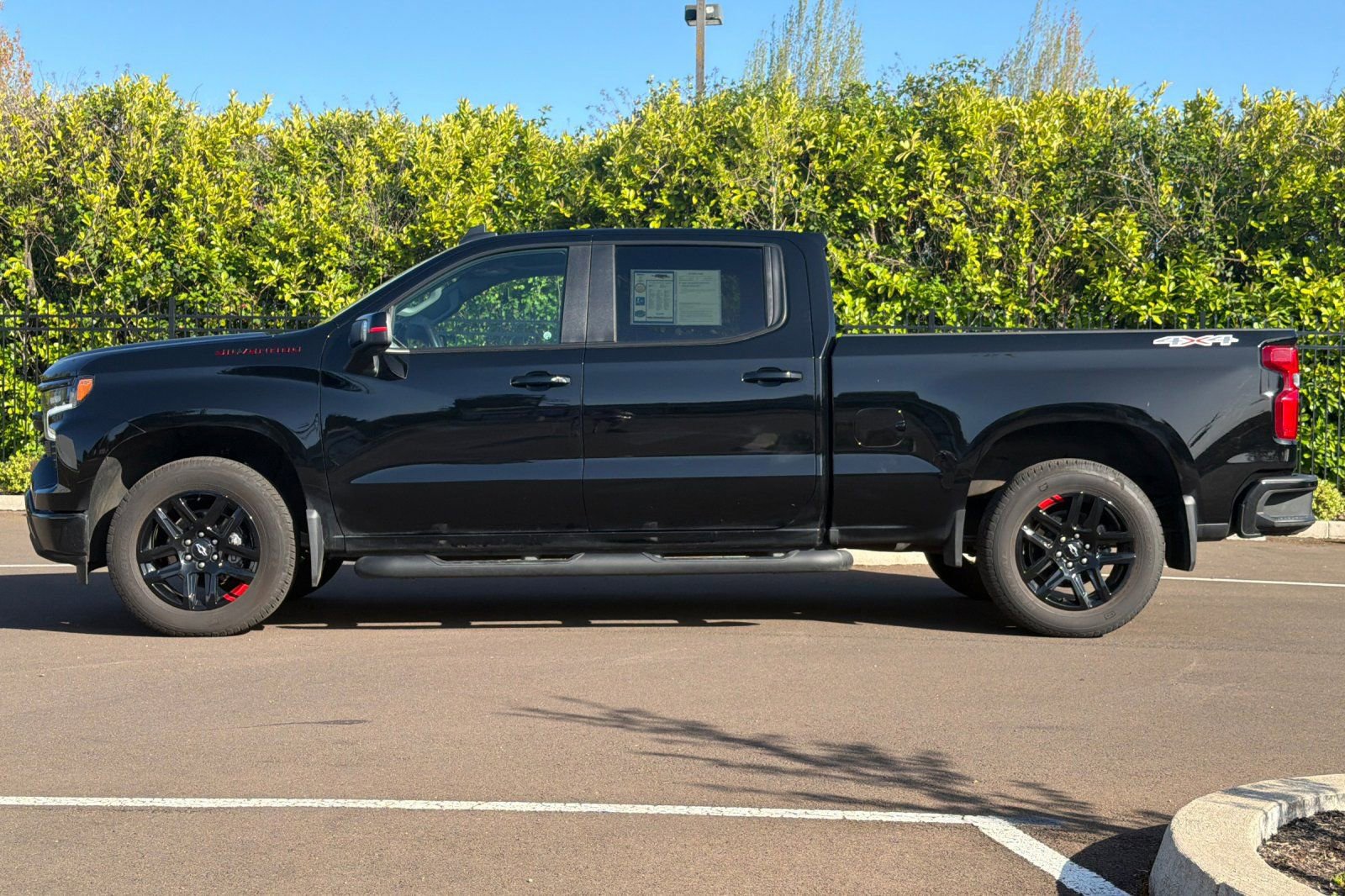 Used 2025 Chevrolet Silverado 1500 RST w/ Redline Edition AWD/4WD image 7