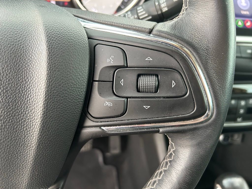 Used 2020 Buick Encore GX Essence w/ Experience Buick Package image 11