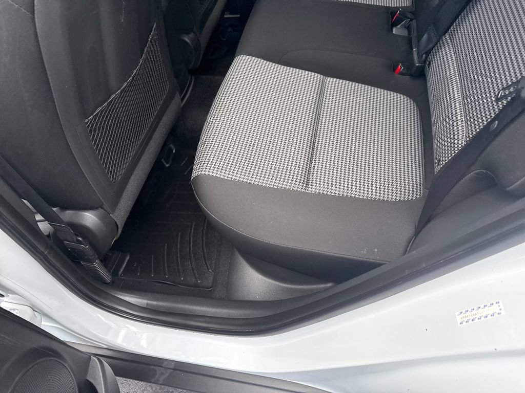 Used 2018 Hyundai Kona SE FWD image 13