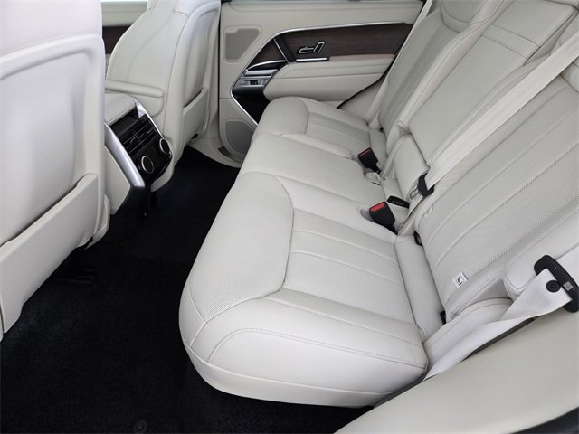 New 2026 Land Rover Range Rover SE image 5