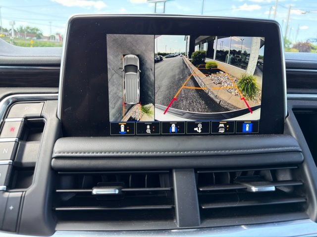 Used 2022 Chevrolet Suburban LT w/ LT Signature Plus Package AWD/4WD image 31