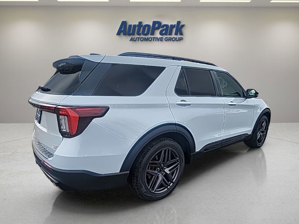New 2026 Ford Explorer ST image 7