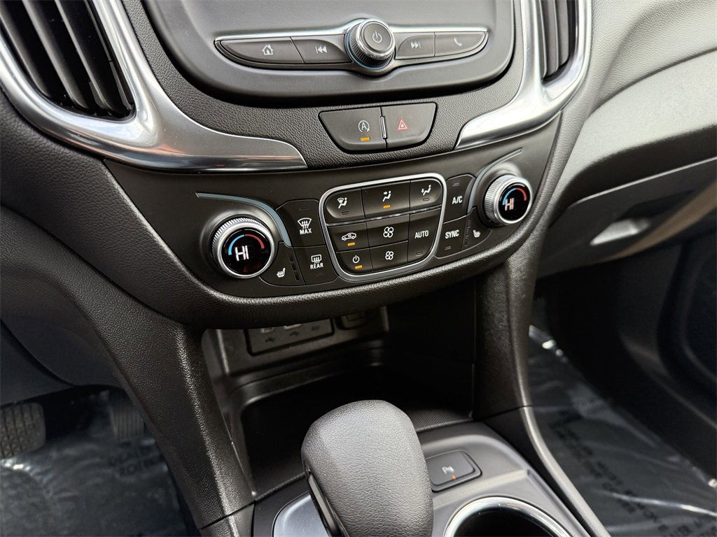 Used 2024 Chevrolet Equinox LT image 19