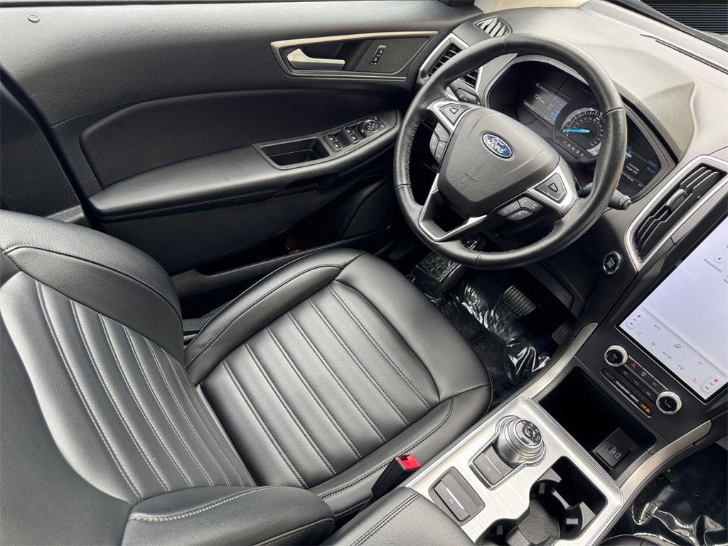 Used 2022 Ford Edge SEL image 15