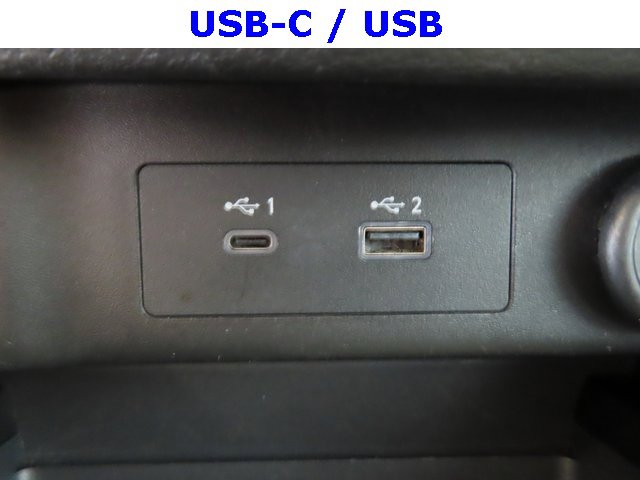 Used 2023 Nissan Rogue S image 9