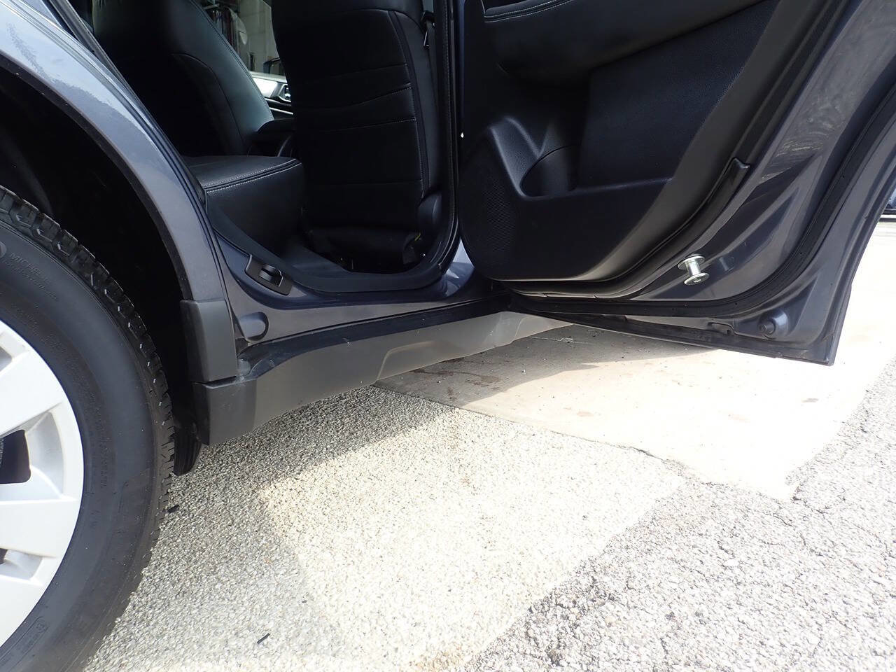 Used 2016 Subaru Outback 2.5i Premium image 33