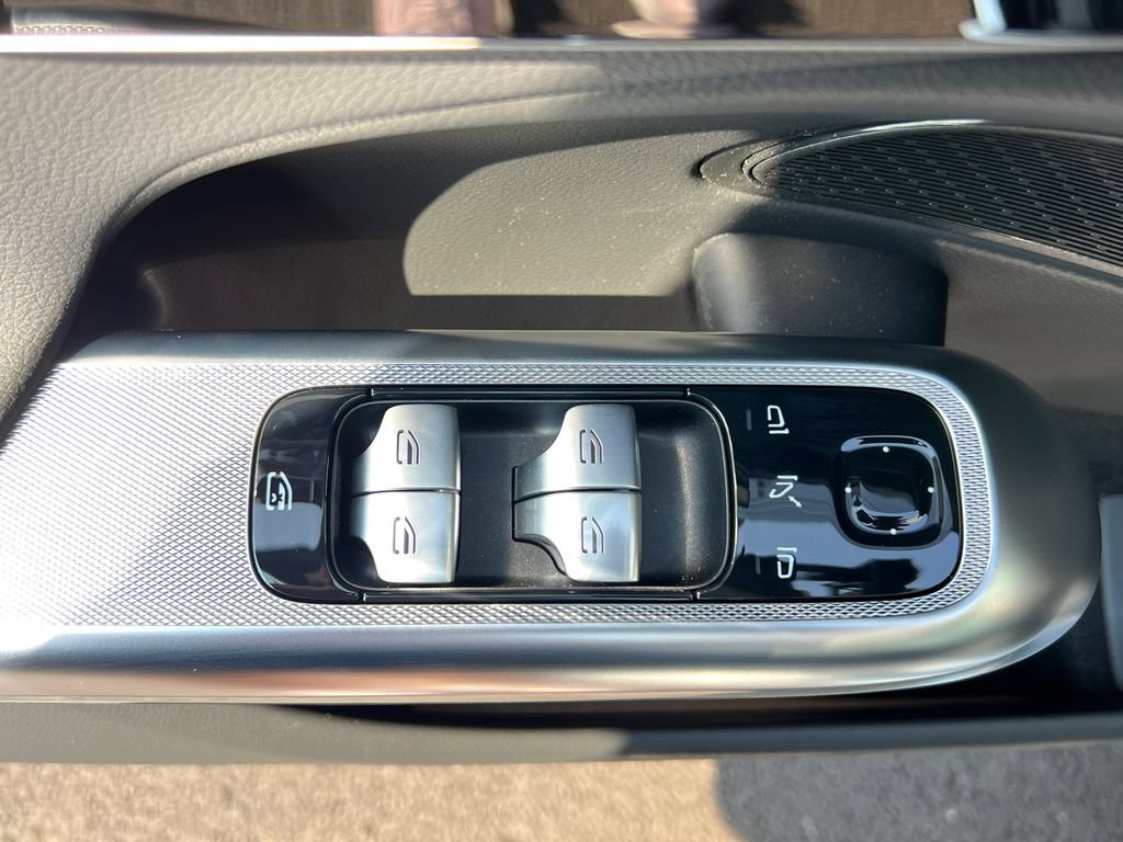 New 2026 Mercedes-Benz E 350 4MATIC Sedan image 10