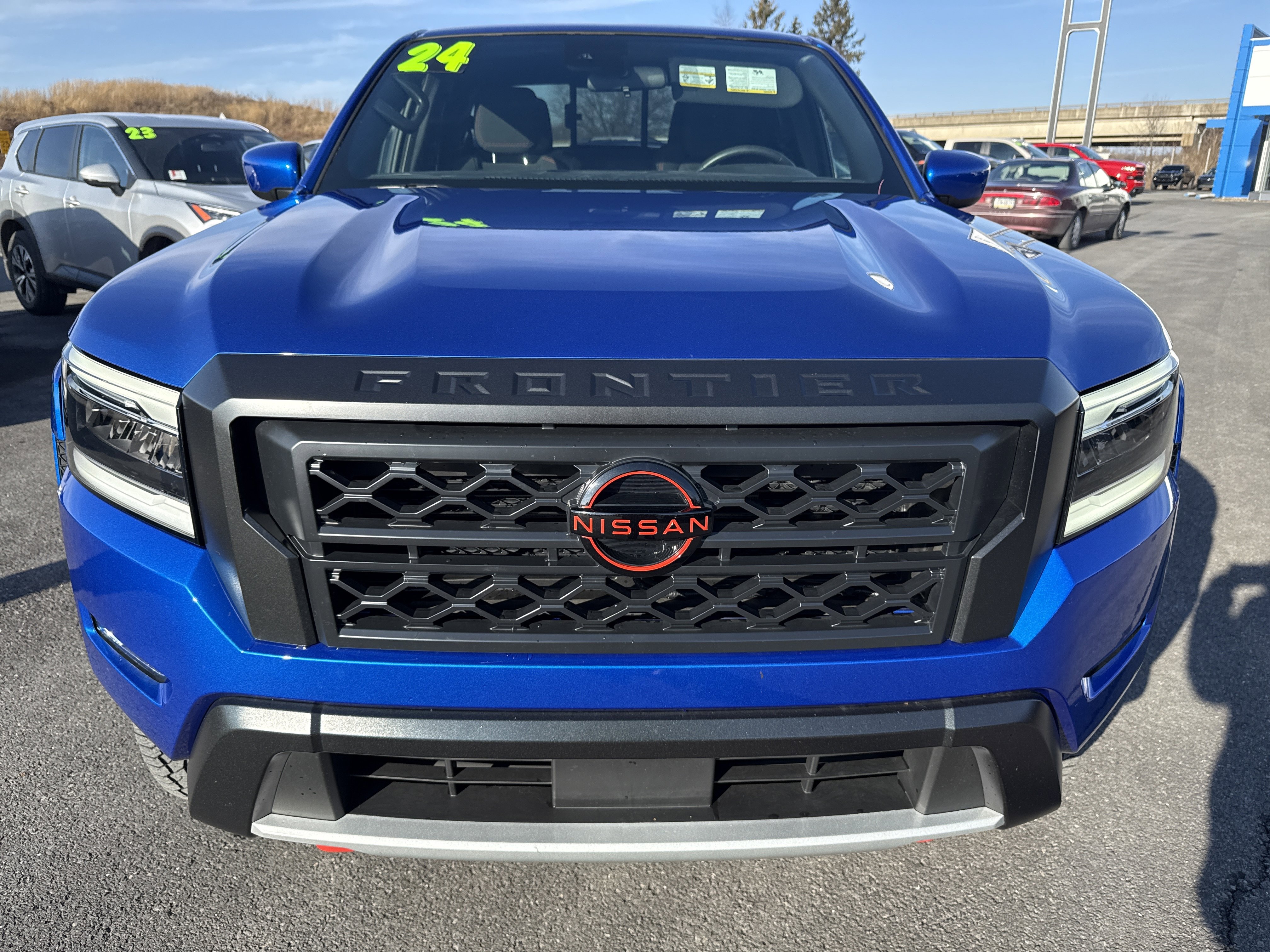 Used 2024 Nissan Frontier PRO-4X w/ Technology Package image 8