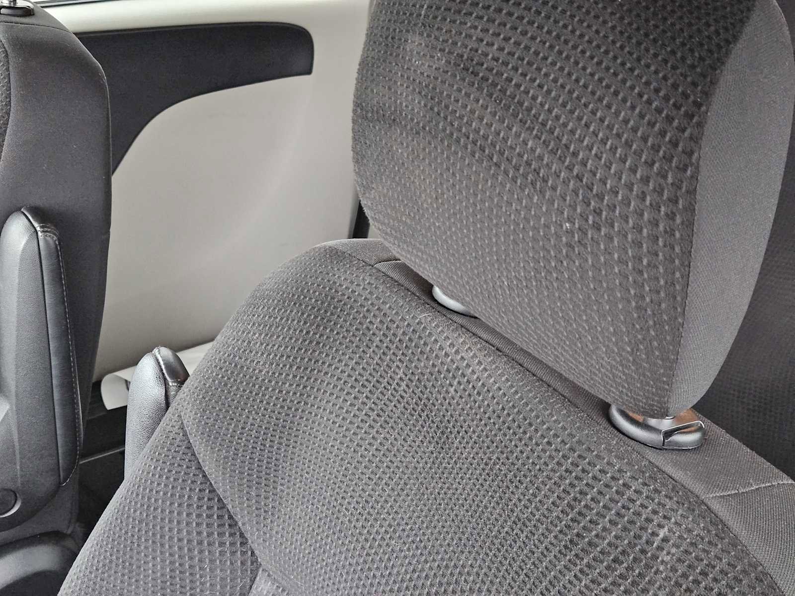 Used 2019 Dodge Grand Caravan SE image 15