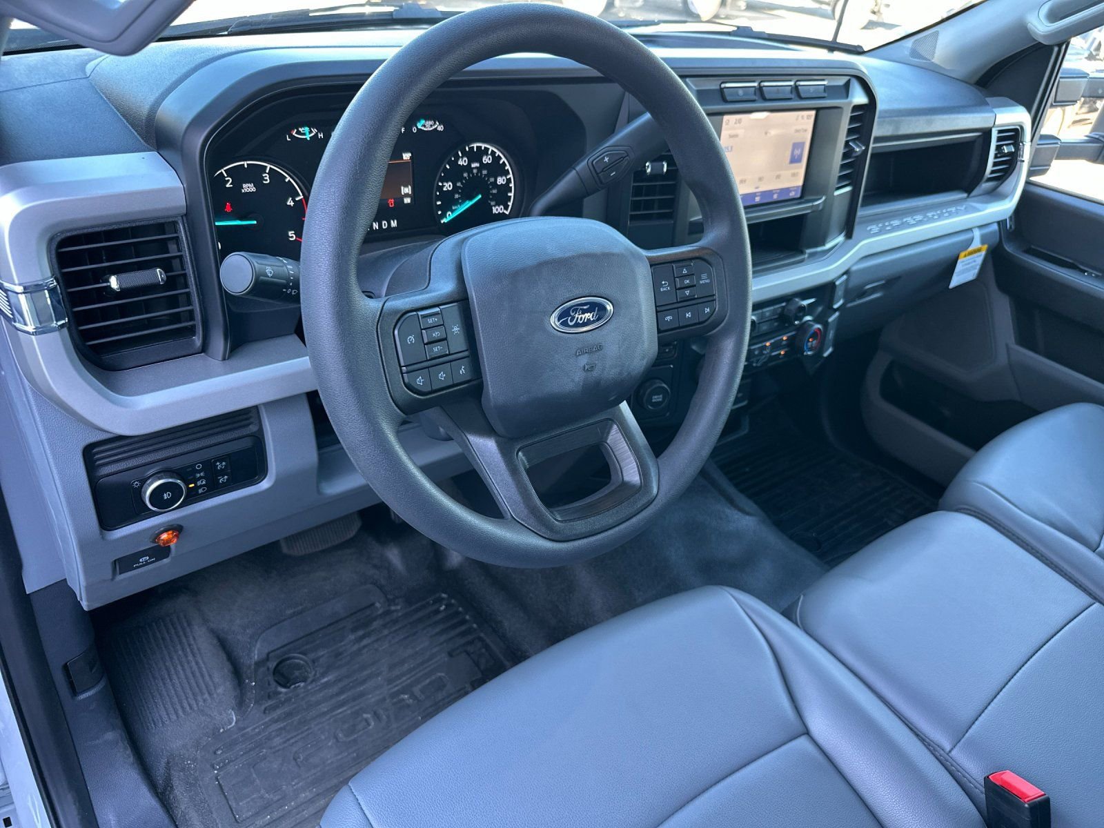 Used 2024 Ford F550 XL w/ XL Chrome Package image 13