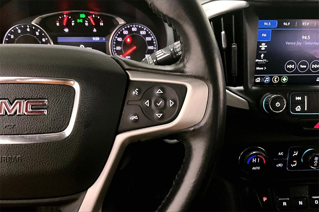 Used 2020 GMC Terrain SLT image 12