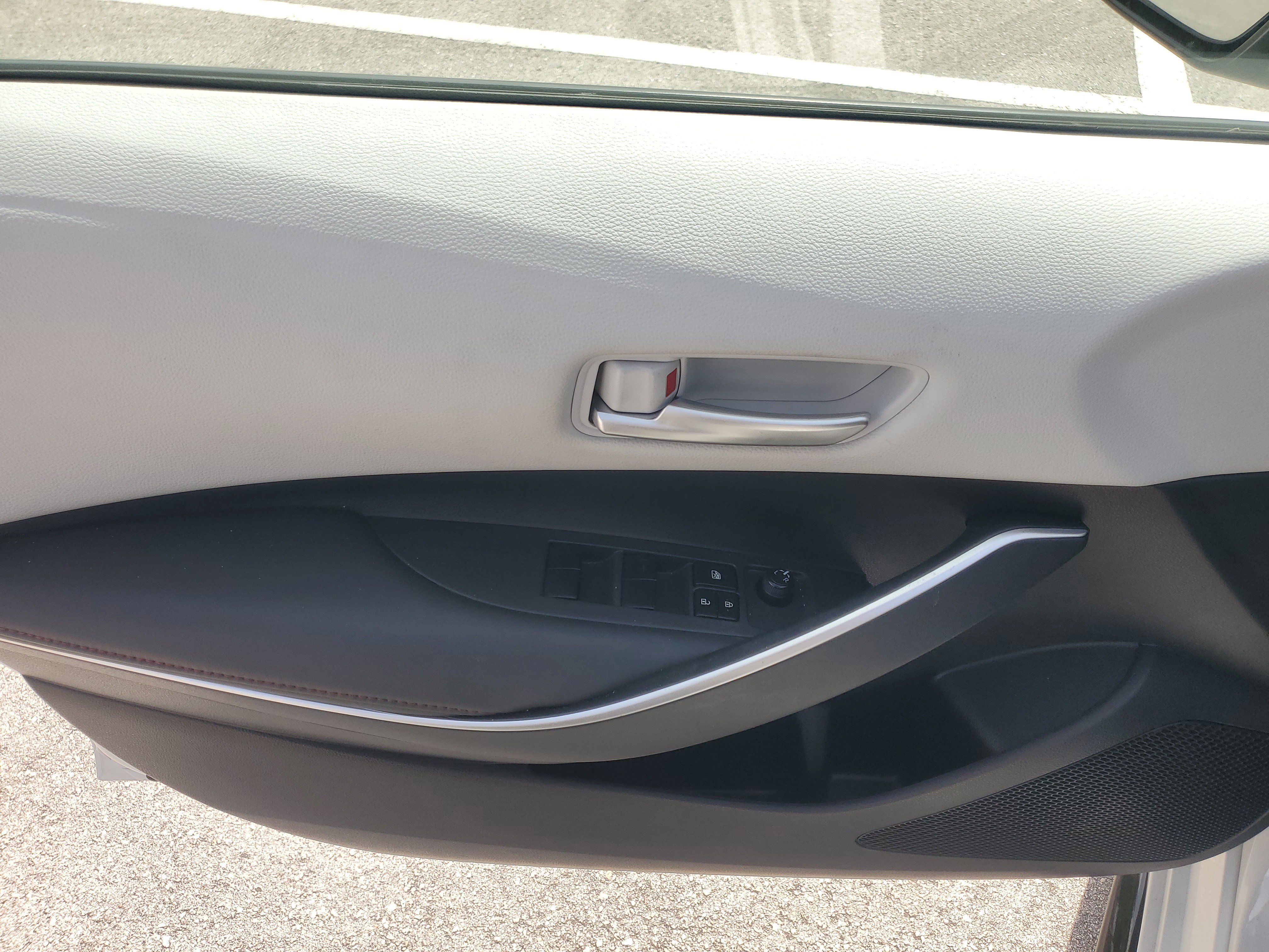 Certified 2024 Toyota Corolla SE FWD image 18