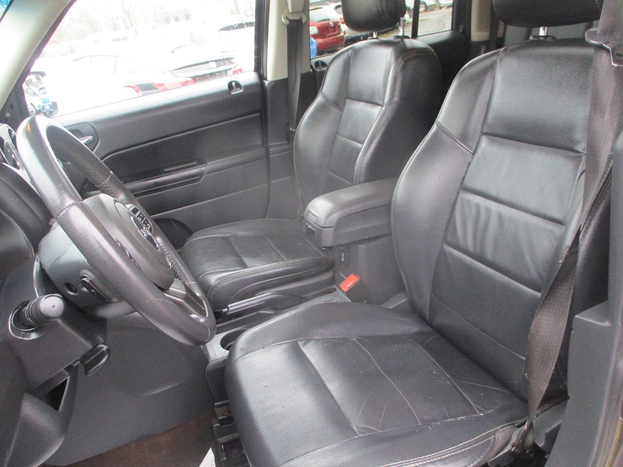 Used 2015 Jeep Patriot High Altitude image 6