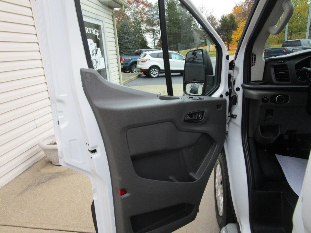 Used 2024 Ford Transit 250 Low Roof w/ Exterior Upgrade Package image 23