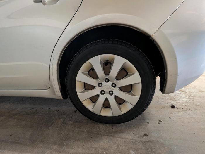 Used 2010 Subaru Impreza 2.5i AWD/4WD image 14