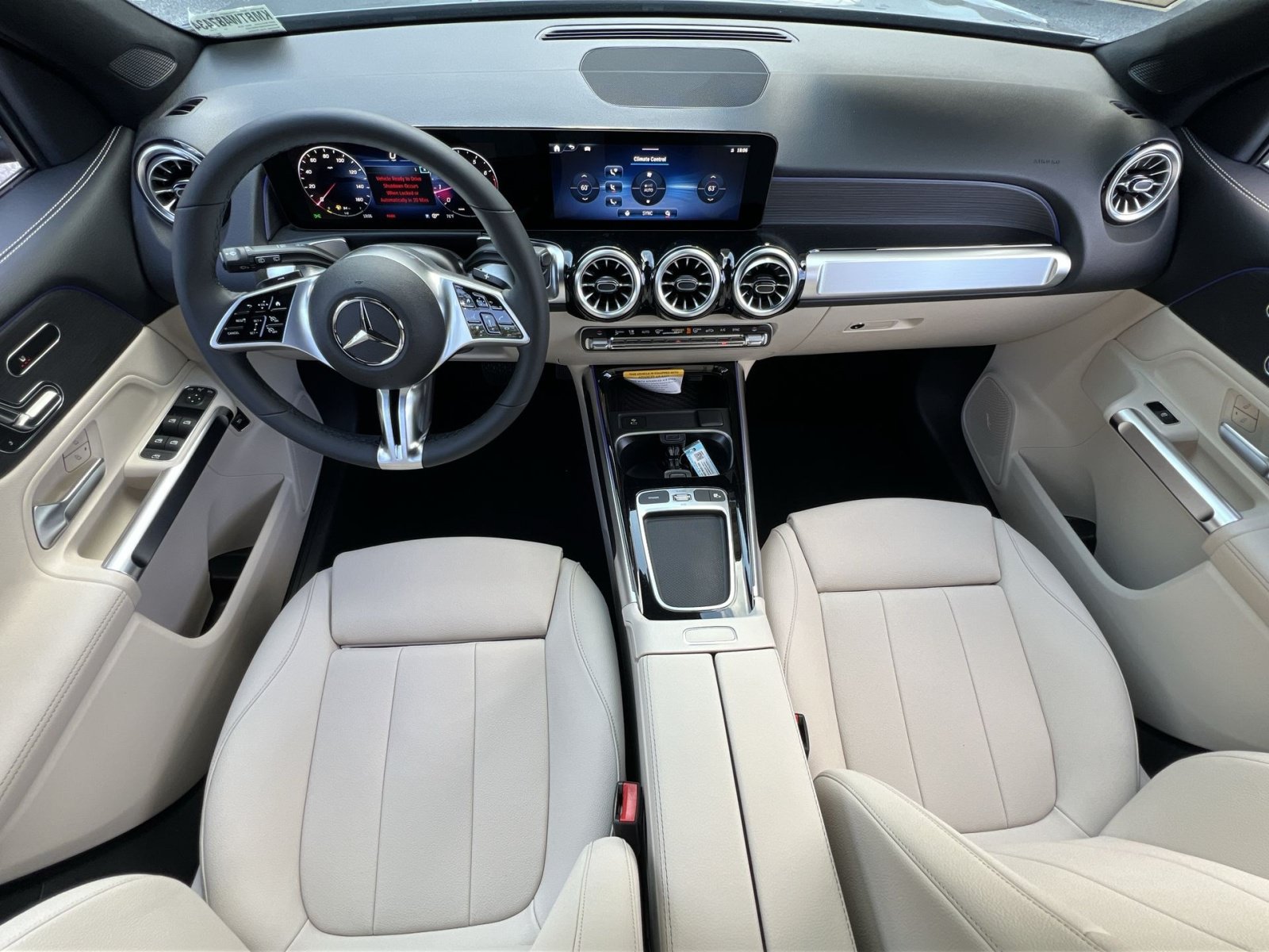New 2026 Mercedes-Benz GLB 250 4MATIC image 13