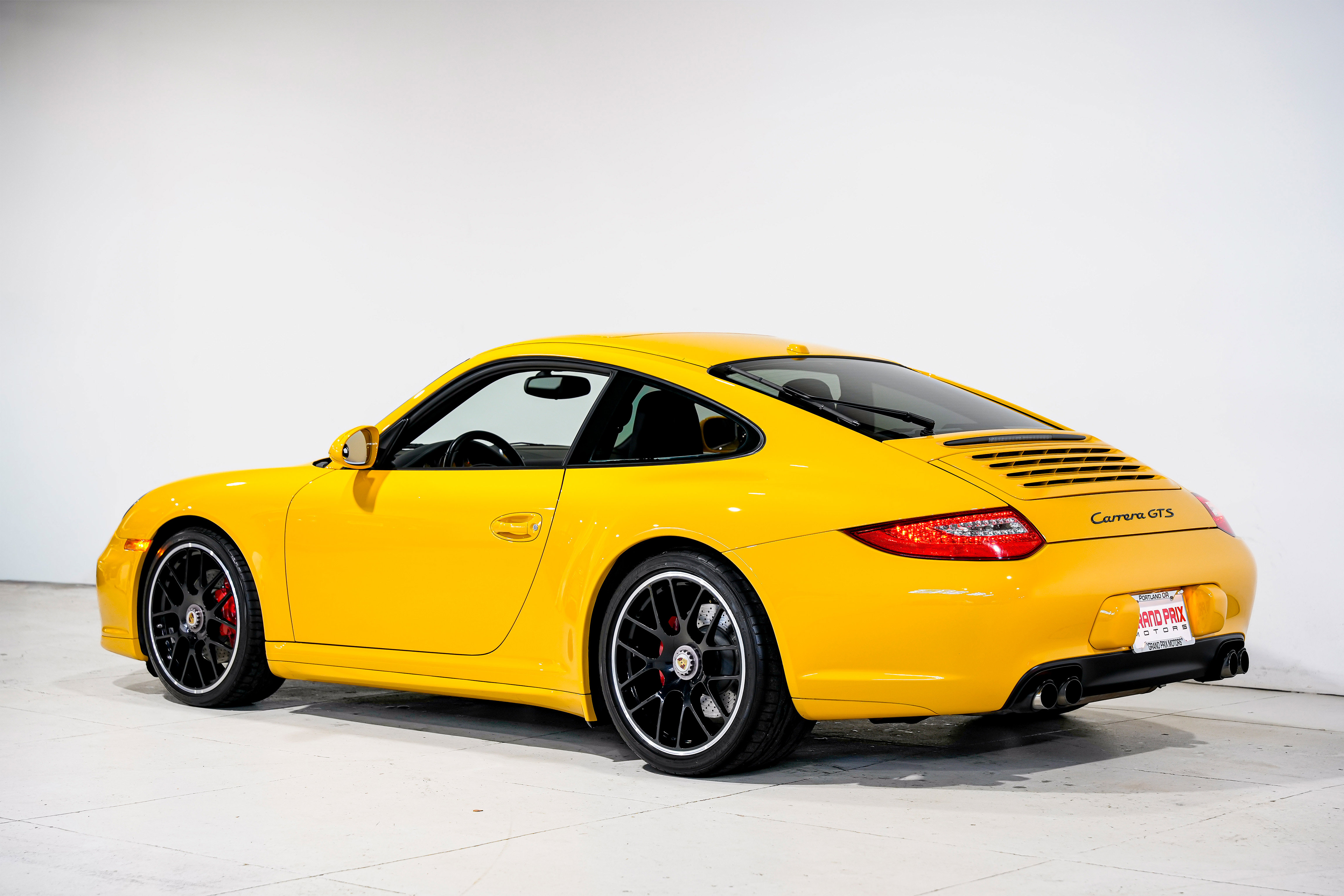 Used 2011 Porsche 911 Carrera GTS image 8